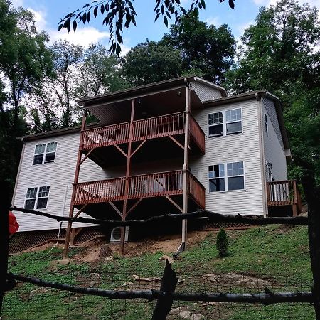 Tranquil Creekside Mountain View Getaway Apartment Clyde Exterior photo